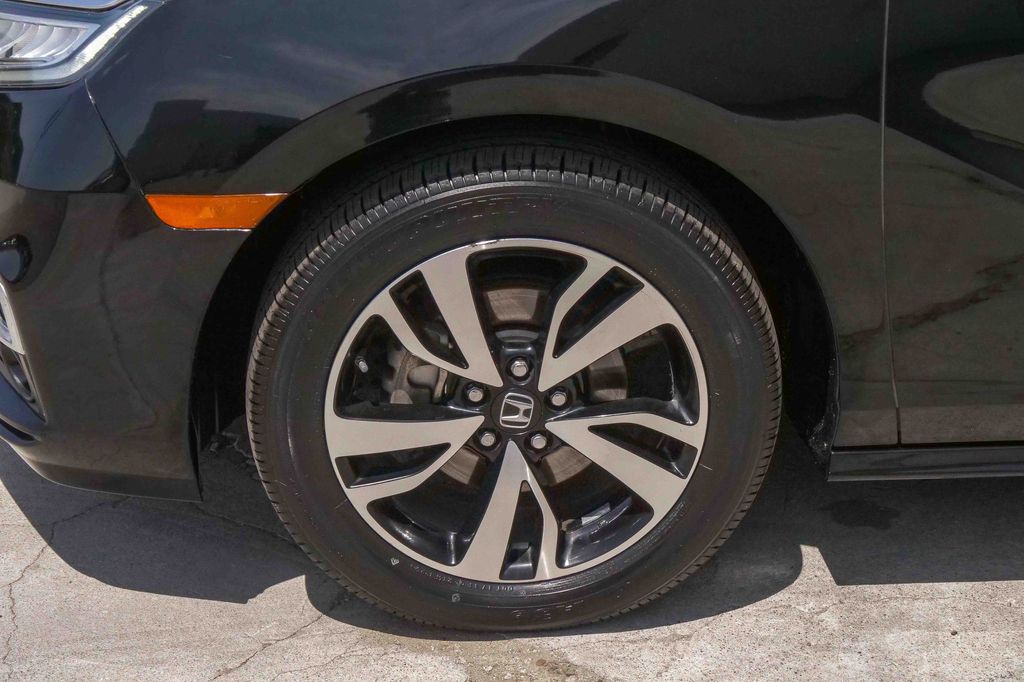 Thumbnail: 2019 Honda Odyssey - 6