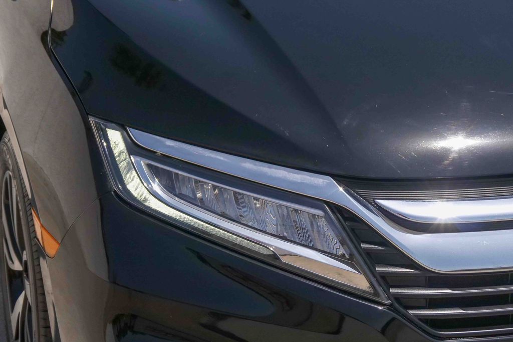 Thumbnail: 2019 Honda Odyssey - 16