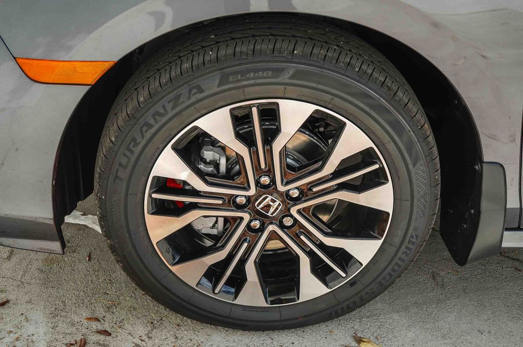 Thumbnail: 2026 Honda Odyssey - 7