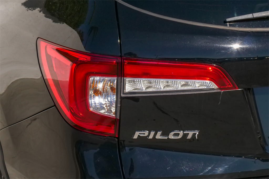 2020 Honda Pilot LX 21