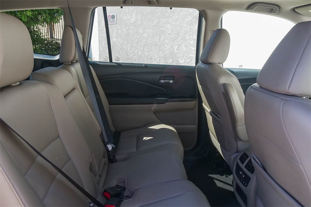 Thumbnail: 2021 Honda Pilot - 11