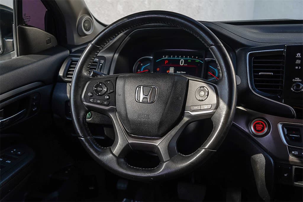 Thumbnail: 2019 Honda Pilot - 9