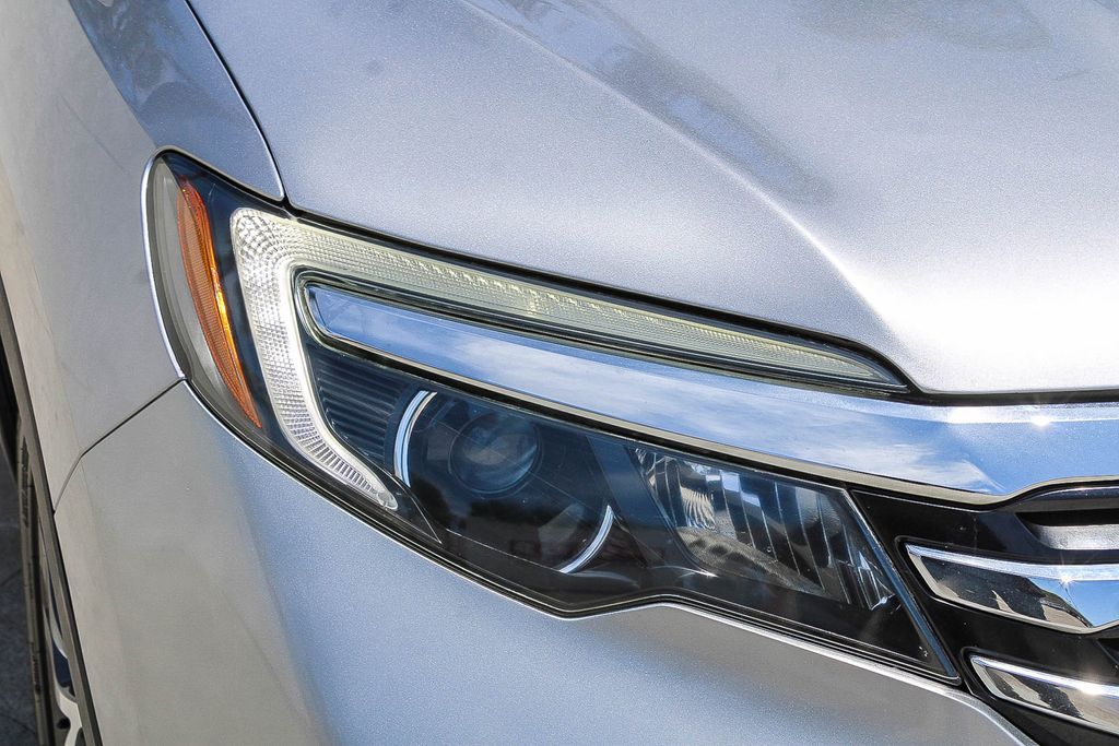 Thumbnail: 2018 Honda Pilot - 17