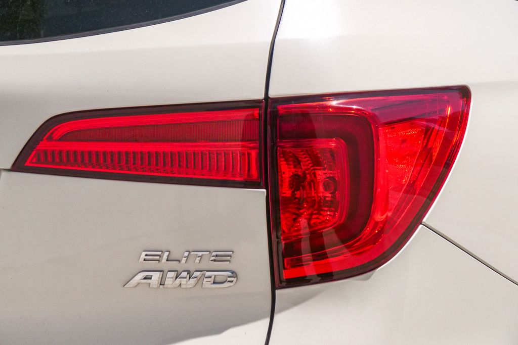 Thumbnail: 2017 Honda Pilot - 11
