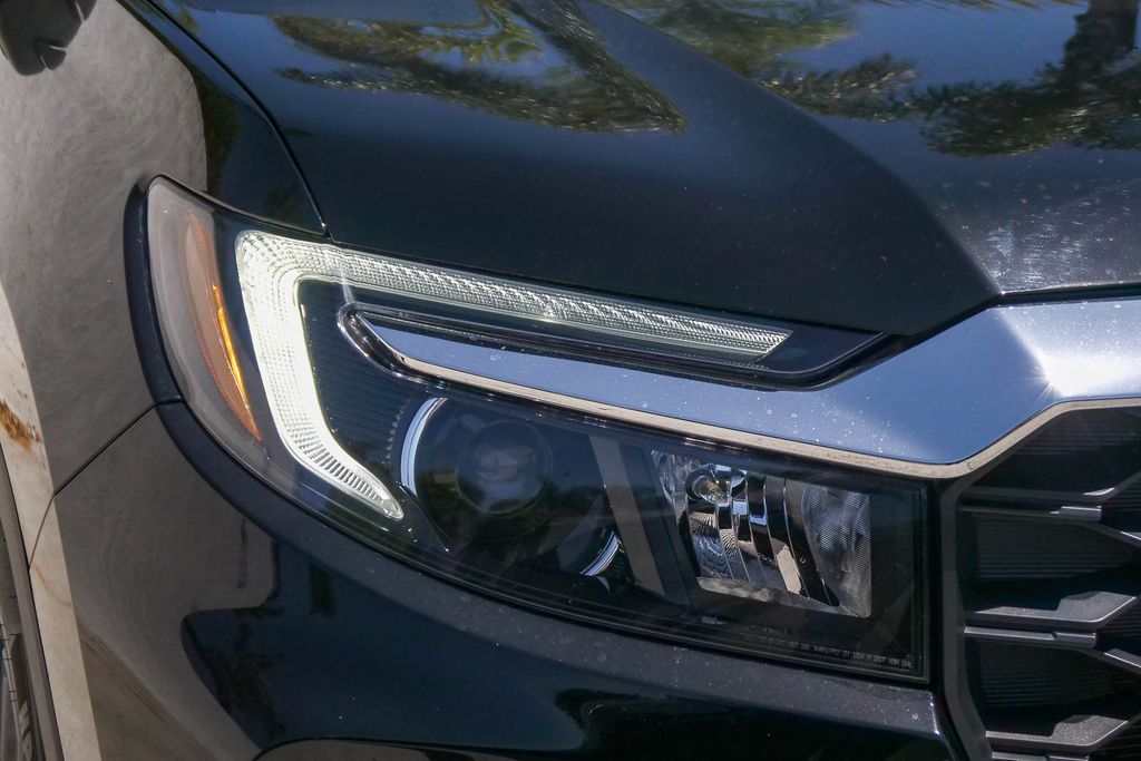 Thumbnail: 2023 Honda Passport - 15