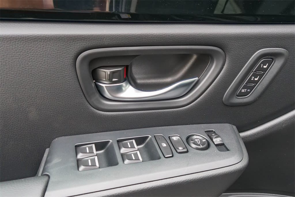 Thumbnail: 2025 Honda Pilot - 20