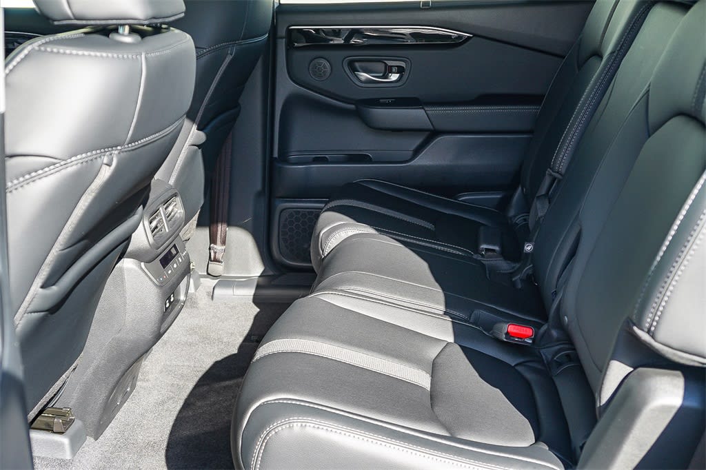 Thumbnail: 2026 Honda Pilot - 12