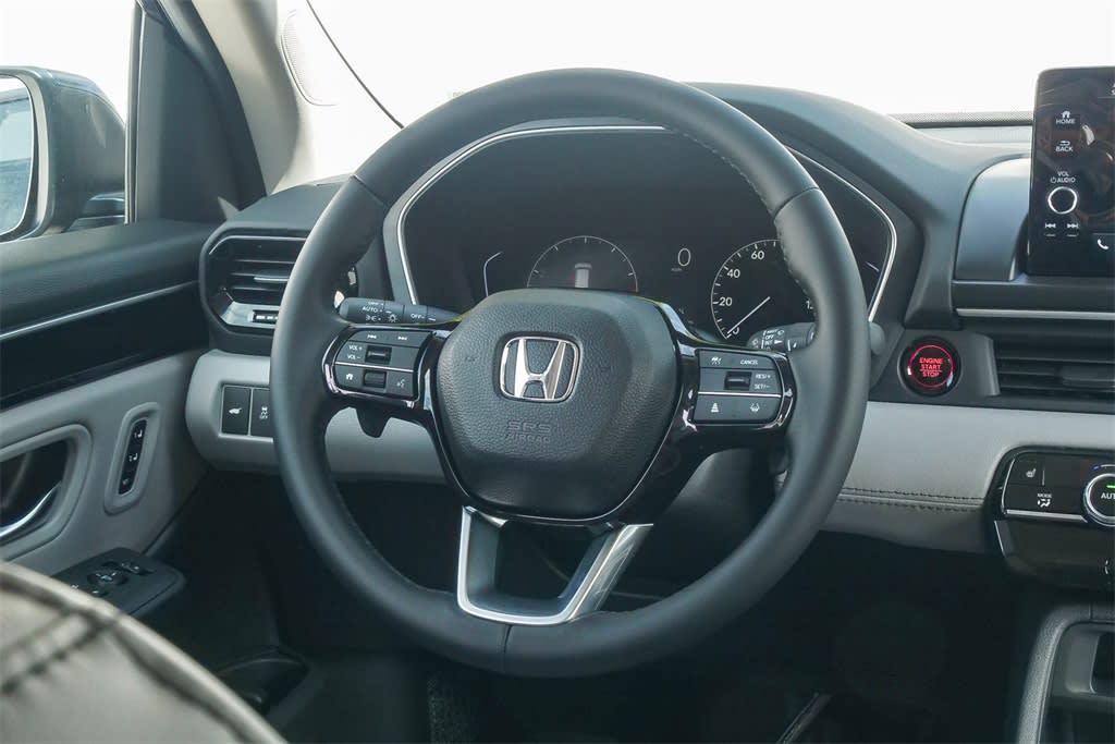 Thumbnail: 2025 Honda Pilot - 10
