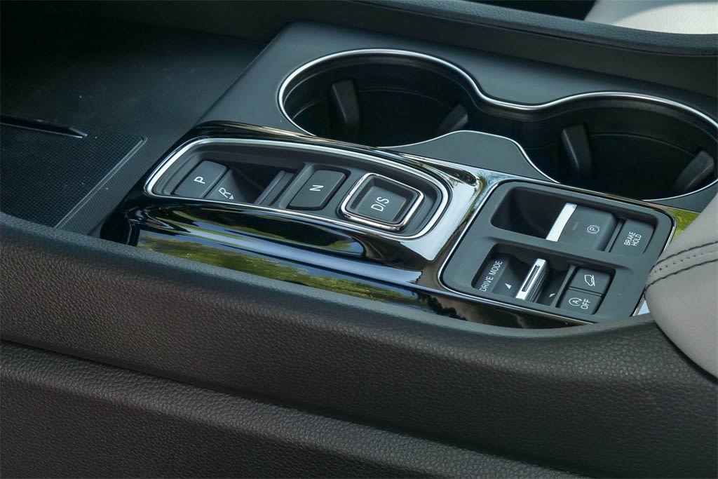 Thumbnail: 2025 Honda Pilot - 14