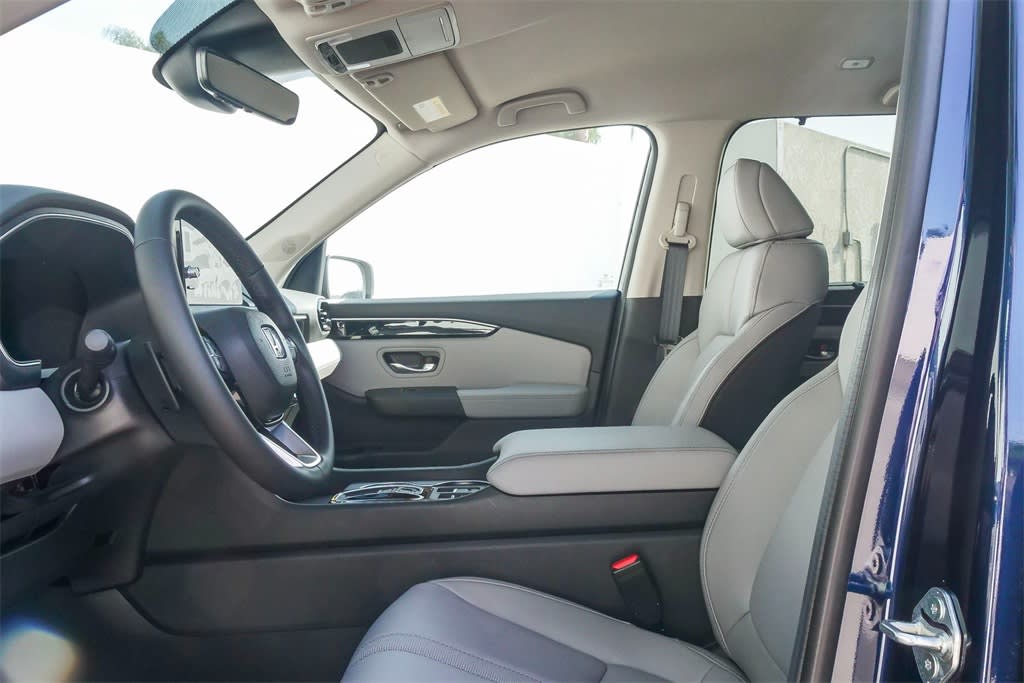 Thumbnail: 2025 Honda Pilot - 10