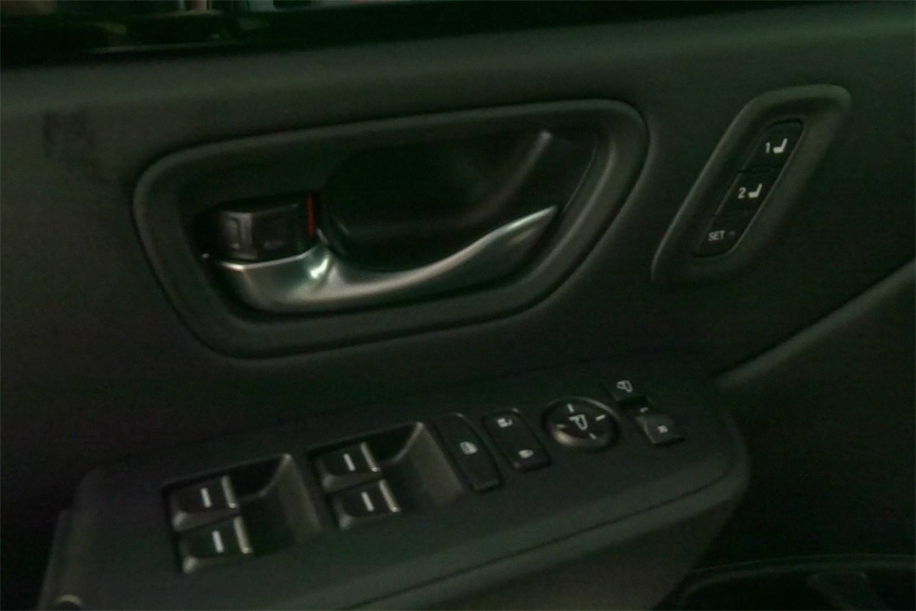 Thumbnail: 2025 Honda Pilot - 19