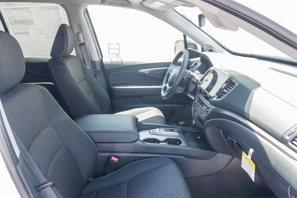 Thumbnail: 2025 Honda Ridgeline - 9