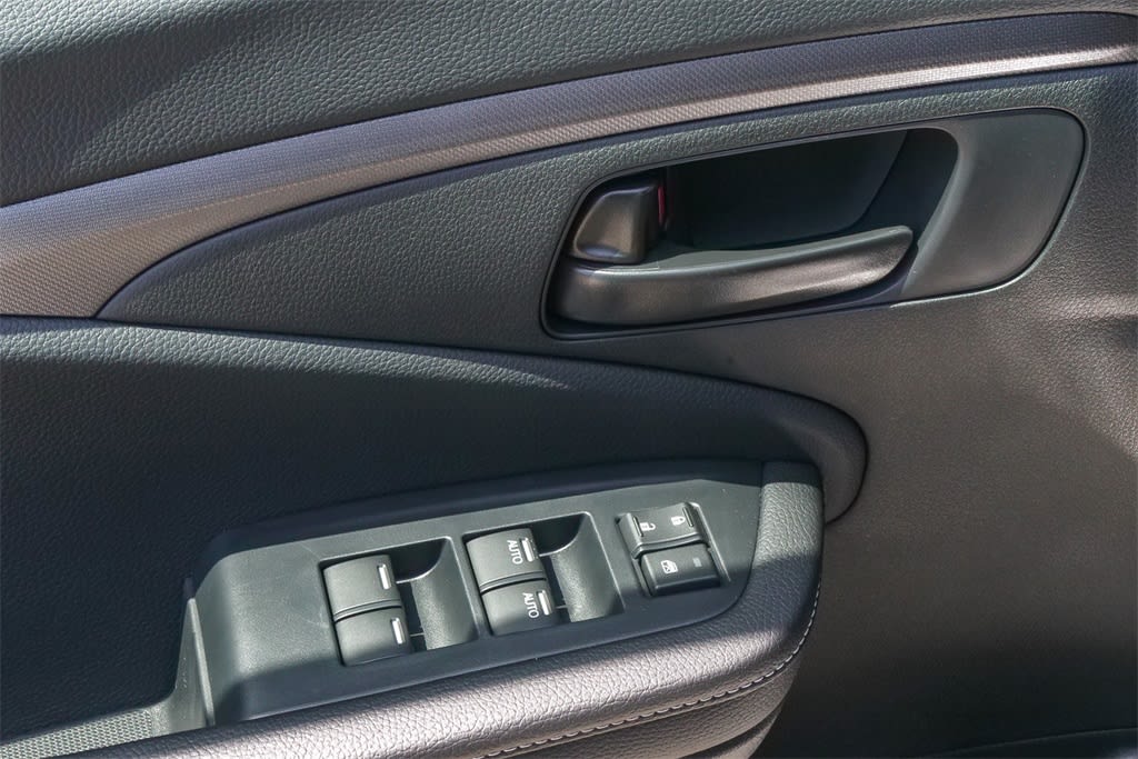 Thumbnail: 2025 Honda Ridgeline - 22