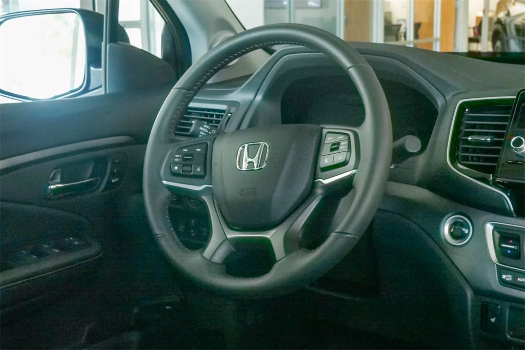 Thumbnail: 2025 Honda Ridgeline - 8