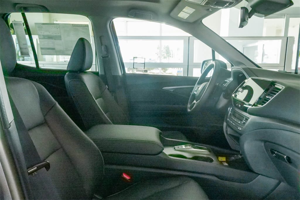 Thumbnail: 2025 Honda Ridgeline - 6