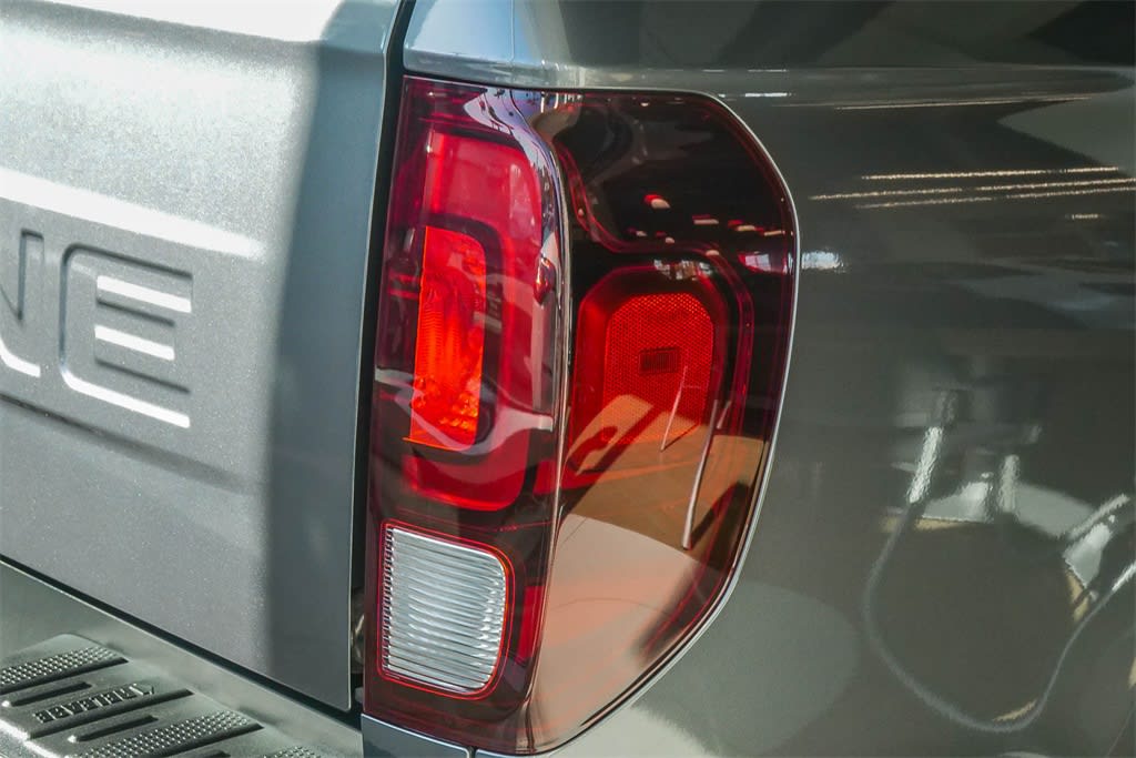 Thumbnail: 2025 Honda Ridgeline - 15