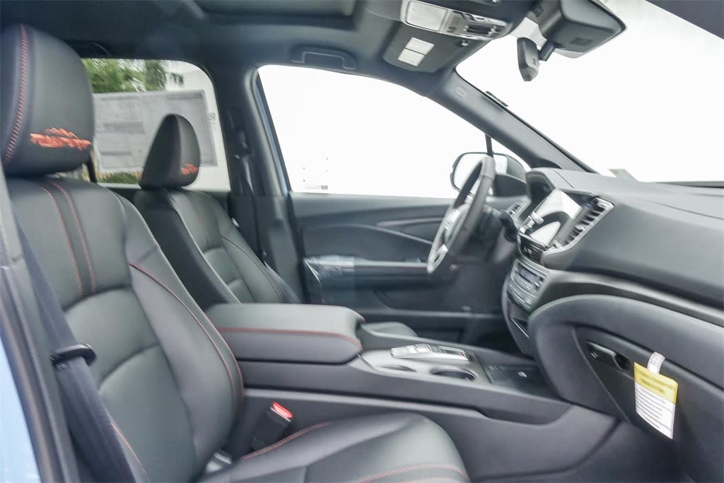 Thumbnail: 2025 Honda Ridgeline - 9