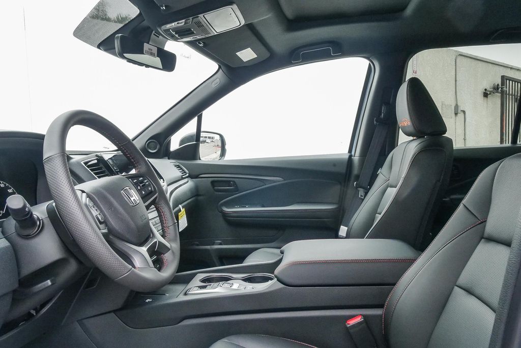 Thumbnail: 2025 Honda Ridgeline - 10