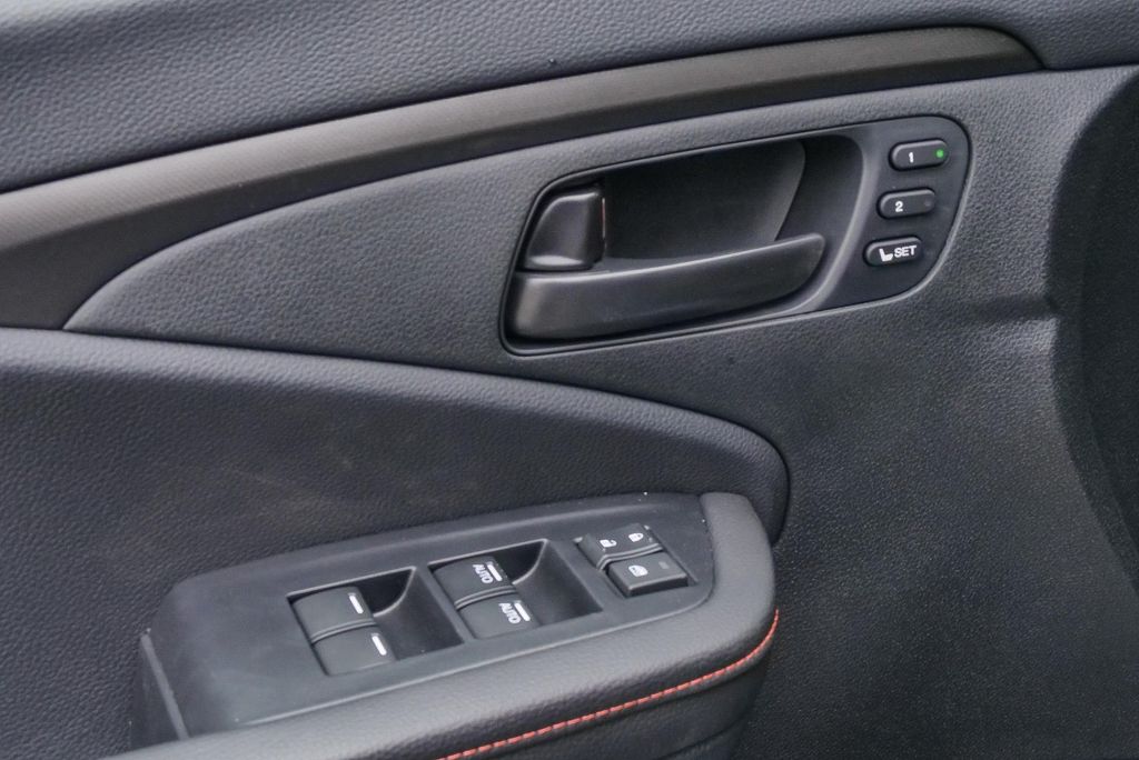 Thumbnail: 2025 Honda Ridgeline - 22