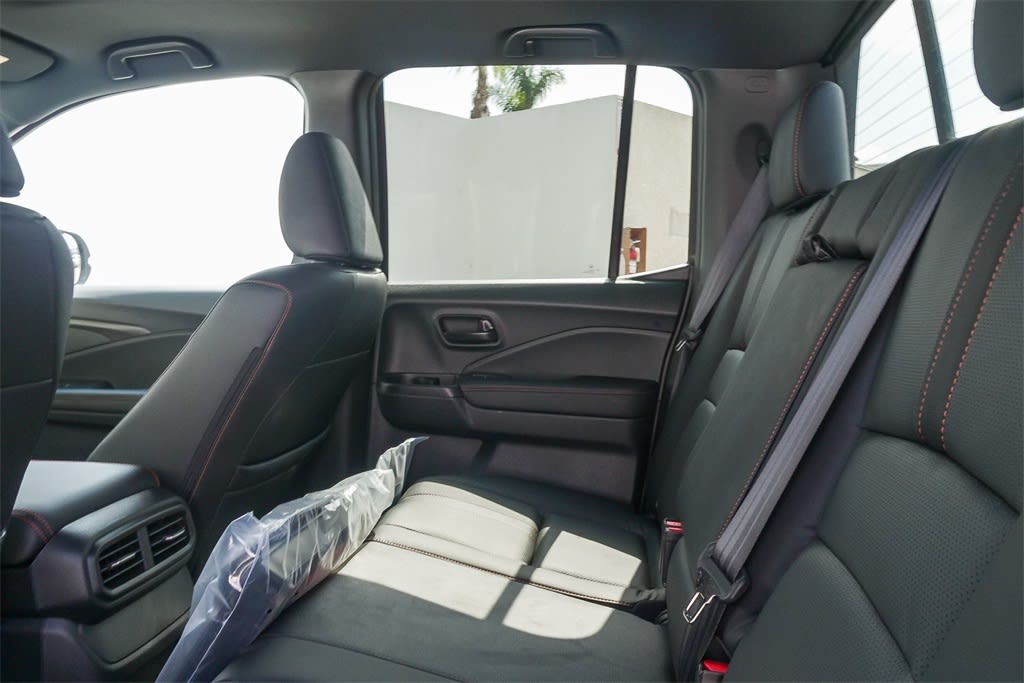 Thumbnail: 2025 Honda Ridgeline - 11