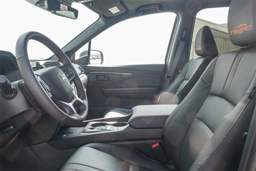 Thumbnail: 2025 Honda Ridgeline - 10