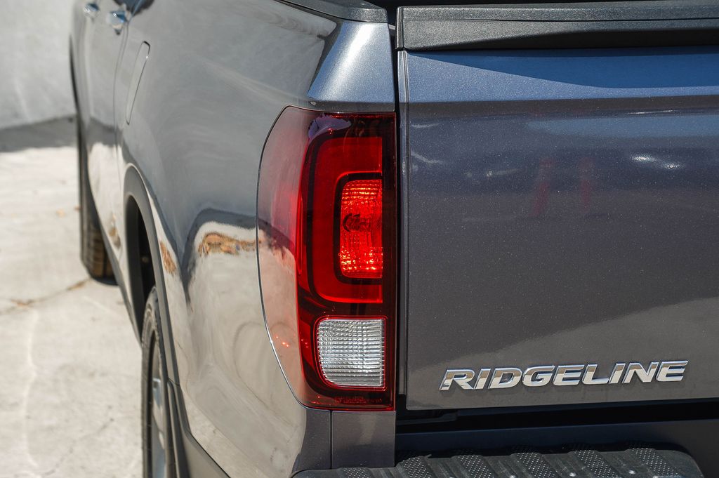 Thumbnail: 2023 Honda Ridgeline - 19