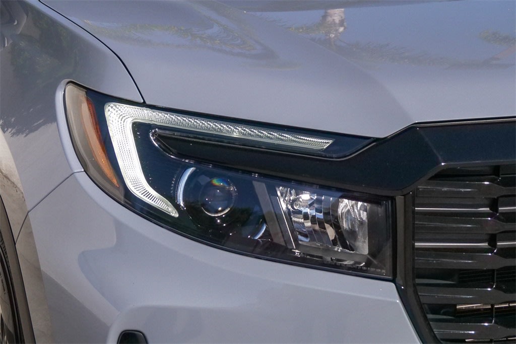 Thumbnail: 2023 Honda Ridgeline - 18