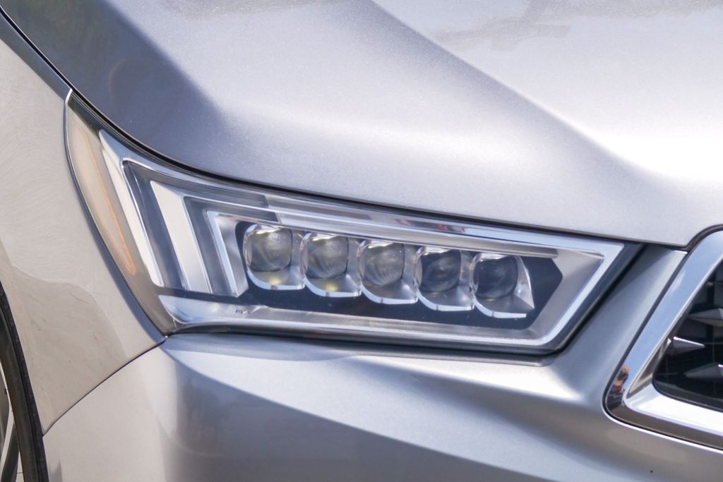 Thumbnail: 2017 Acura MDX - 9