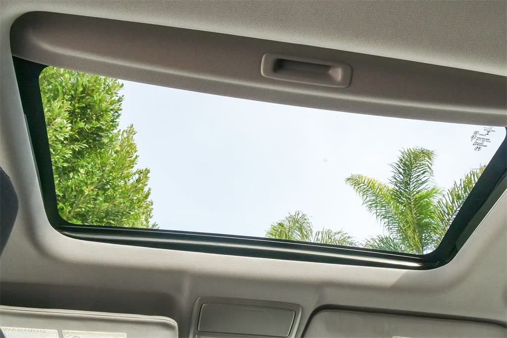 Thumbnail: 2019 Honda CR-V - 20