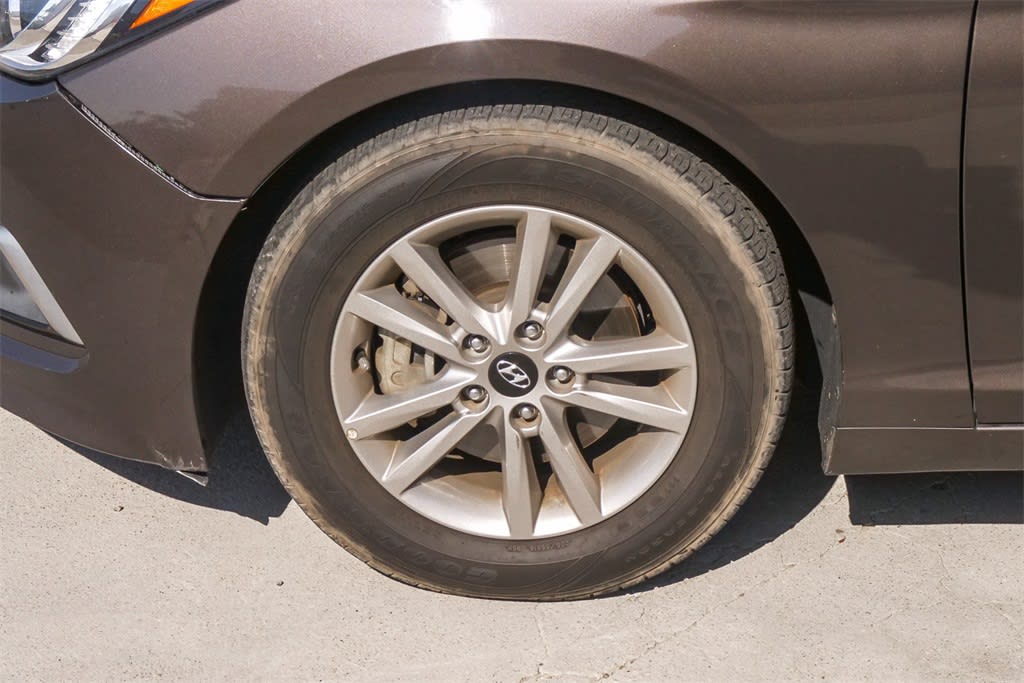 Thumbnail: 2016 Hyundai Sonata - 6