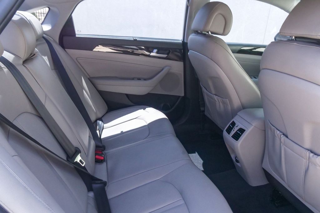 Thumbnail: 2017 Hyundai Sonata - 11