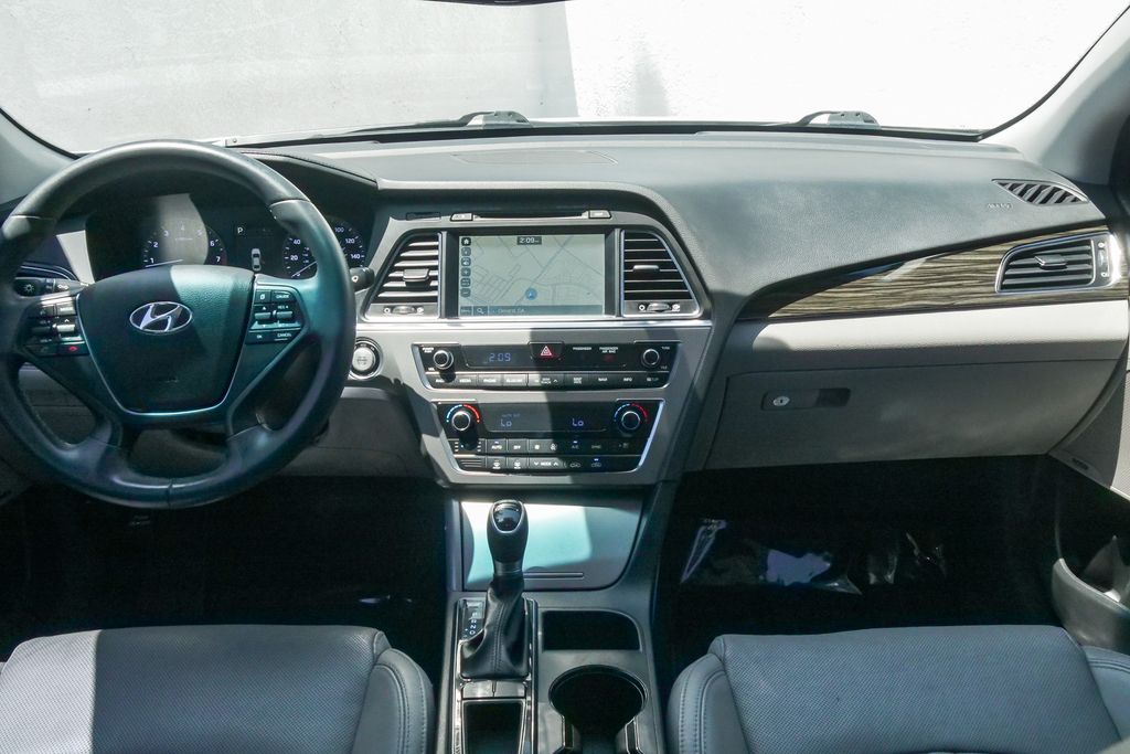 Thumbnail: 2017 Hyundai Sonata - 2