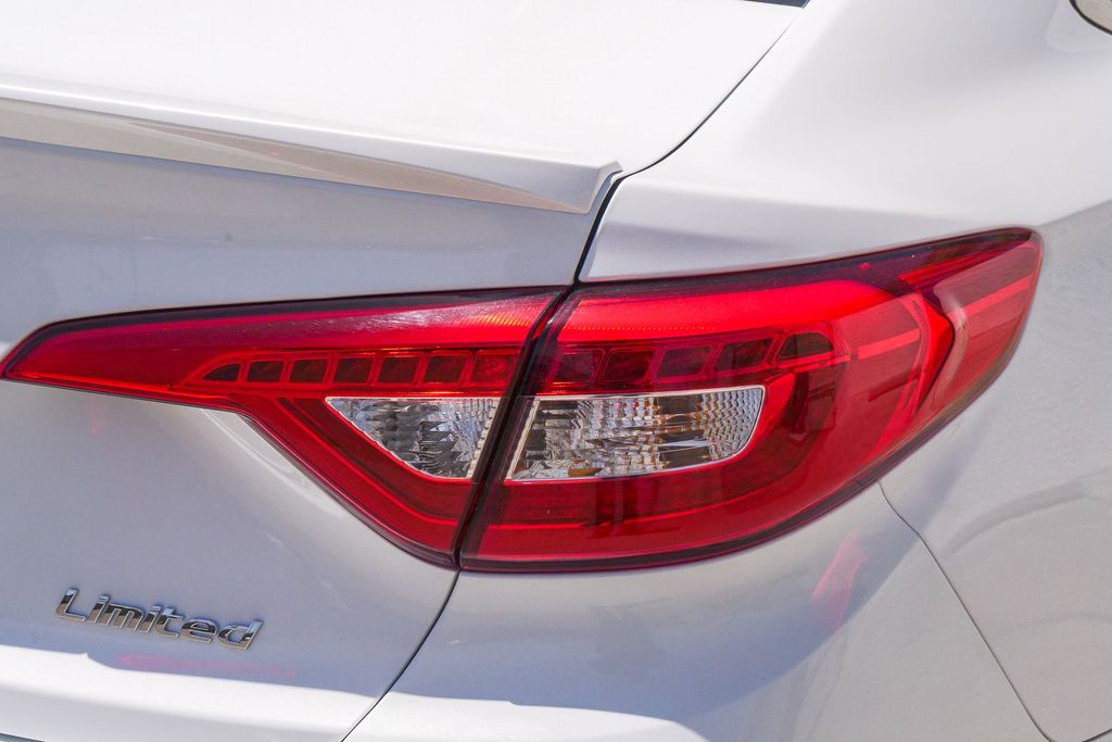 Thumbnail: 2017 Hyundai Sonata - 20