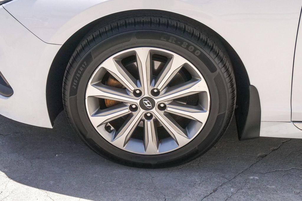 Thumbnail: 2017 Hyundai Sonata - 6