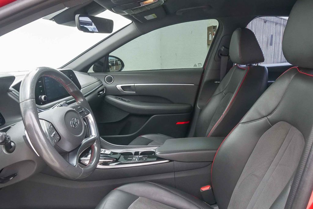 Thumbnail: 2021 Hyundai Sonata - 9
