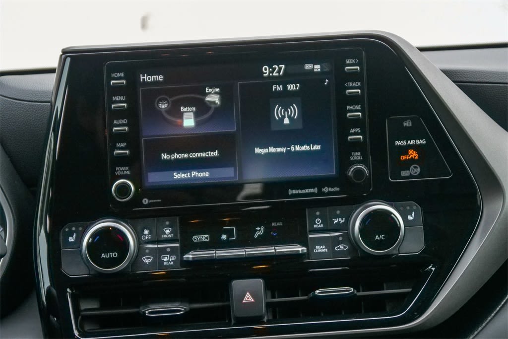 Thumbnail: 2021 Toyota Highlander - 13