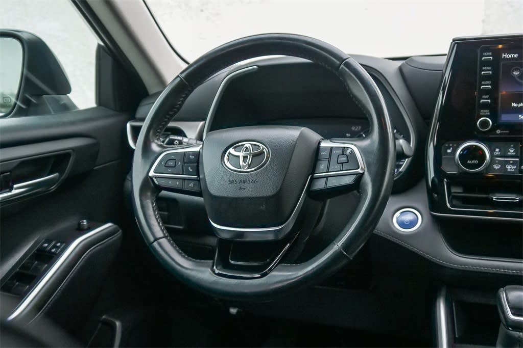 Thumbnail: 2021 Toyota Highlander - 9