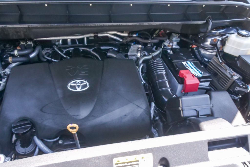 Thumbnail: 2022 Toyota Highlander - 6
