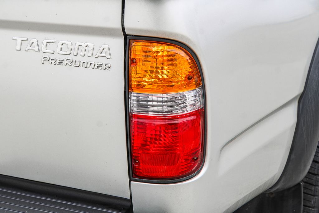 Thumbnail: 2003 Toyota Tacoma - 10