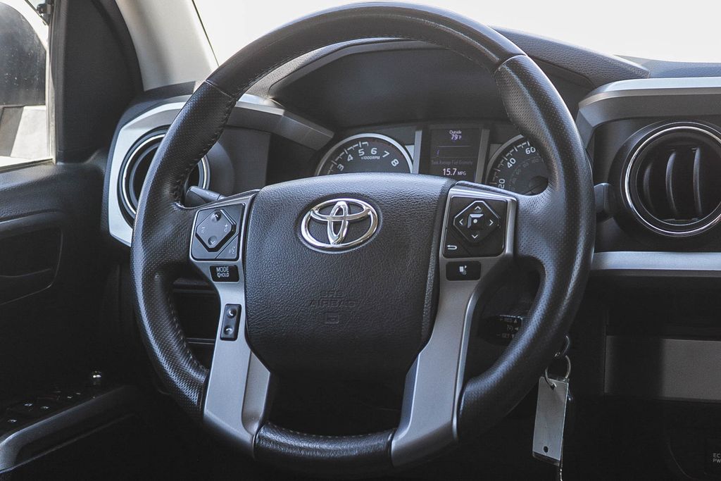 Thumbnail: 2017 Toyota Tacoma - 12