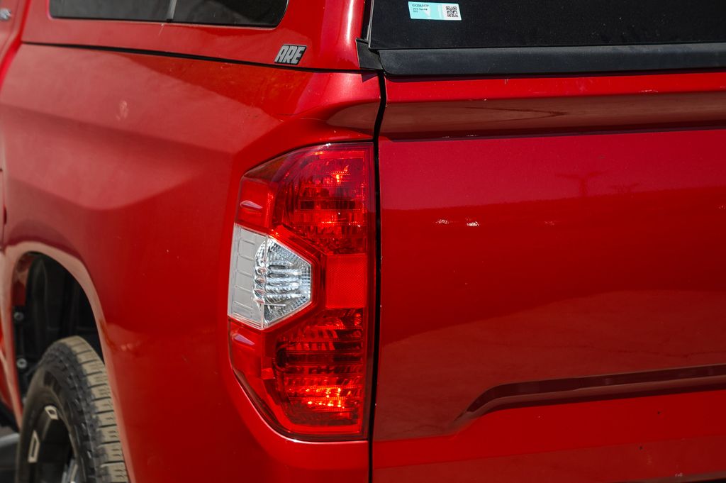 Thumbnail: 2016 Toyota Tundra - 11