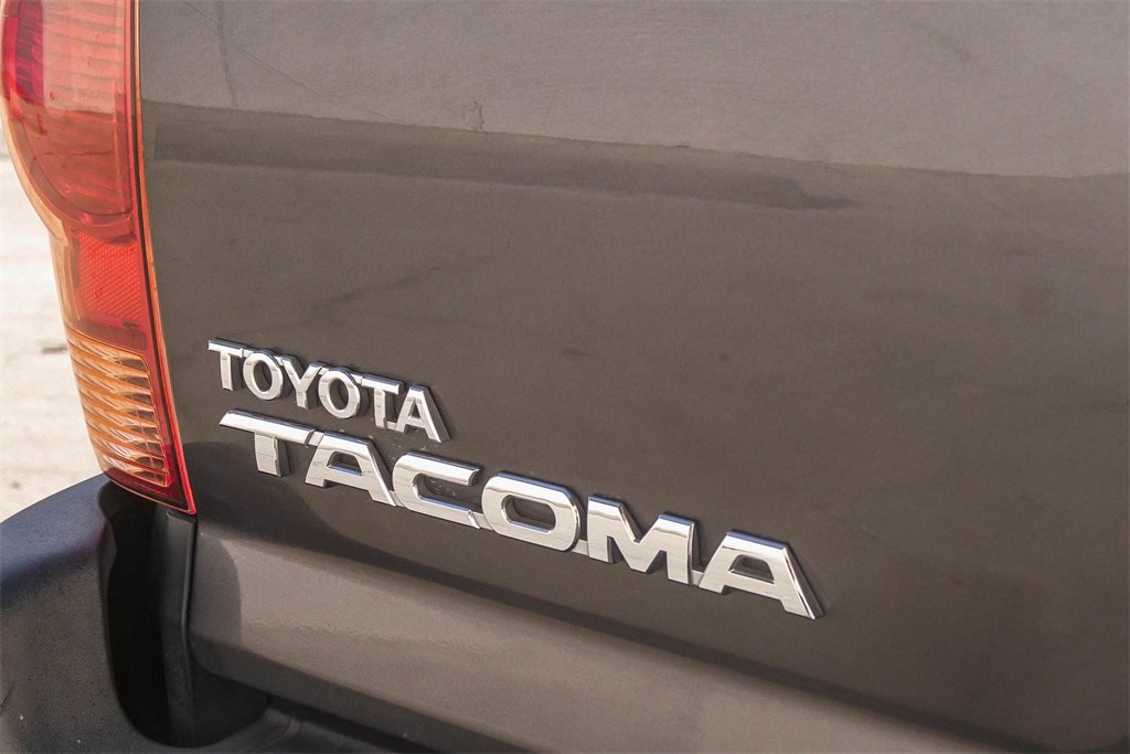 Thumbnail: 2014 Toyota Tacoma - 5