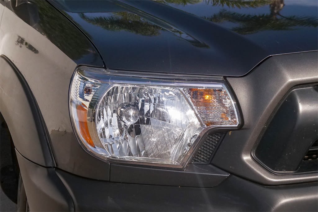 Thumbnail: 2014 Toyota Tacoma - 10