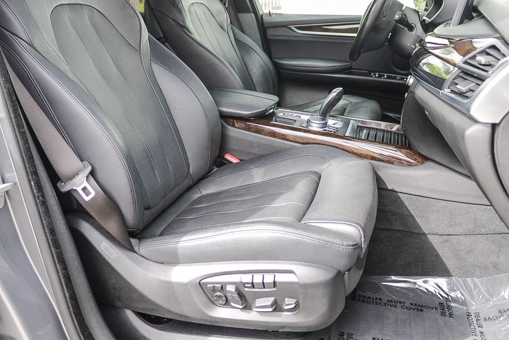 Thumbnail: 2017 BMW X5 - 10
