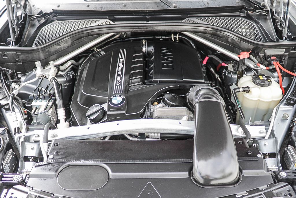 Thumbnail: 2017 BMW X5 - 8