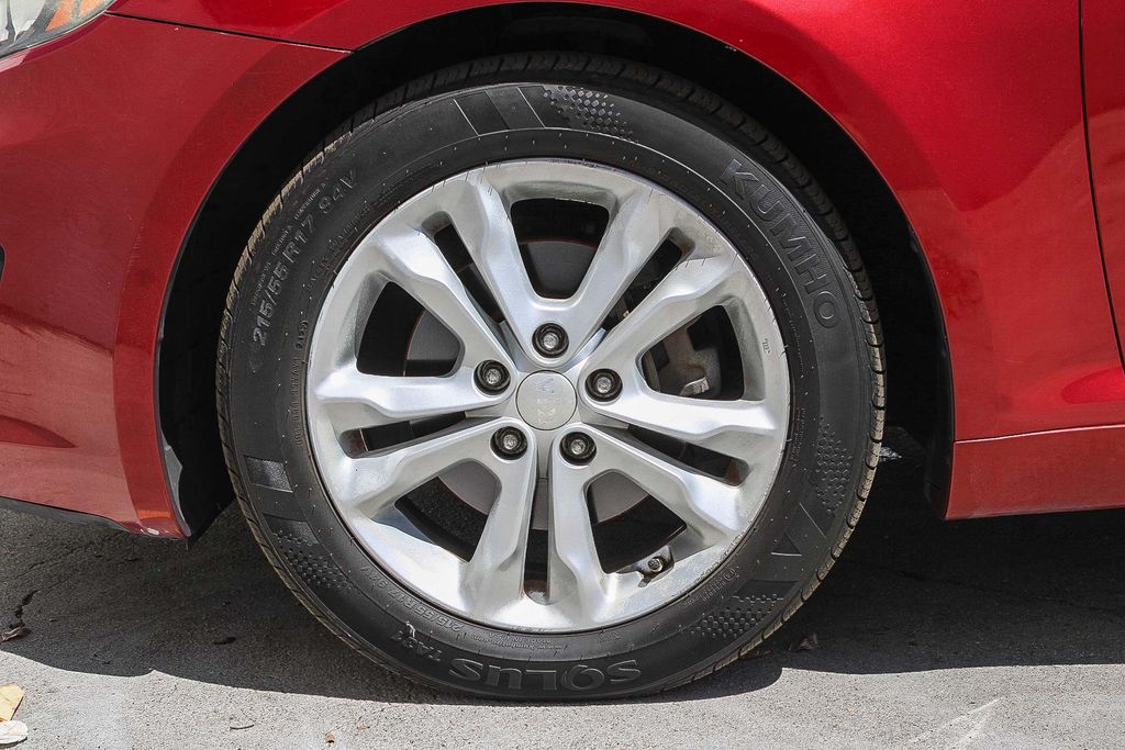 Thumbnail: 2013 Kia Optima - 11