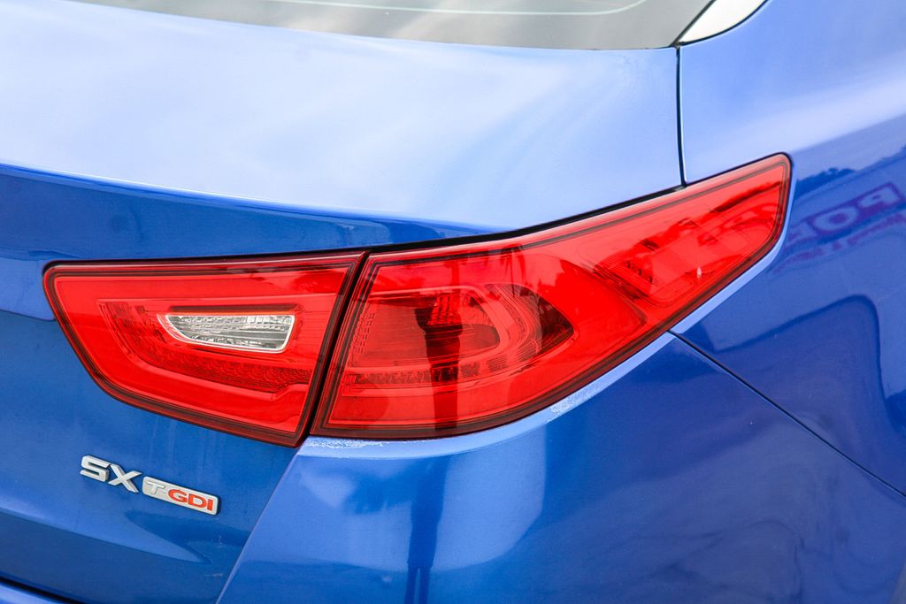Thumbnail: 2015 Kia Optima - 12