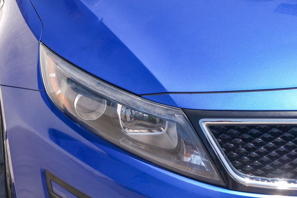 Thumbnail: 2015 Kia Optima - 19