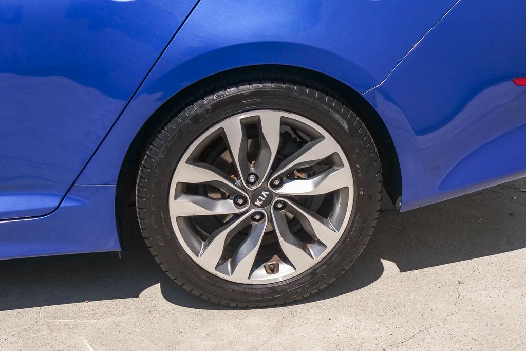 Thumbnail: 2015 Kia Optima - 20