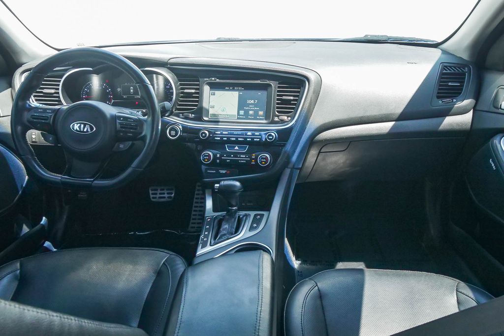 Thumbnail: 2015 Kia Optima - 2